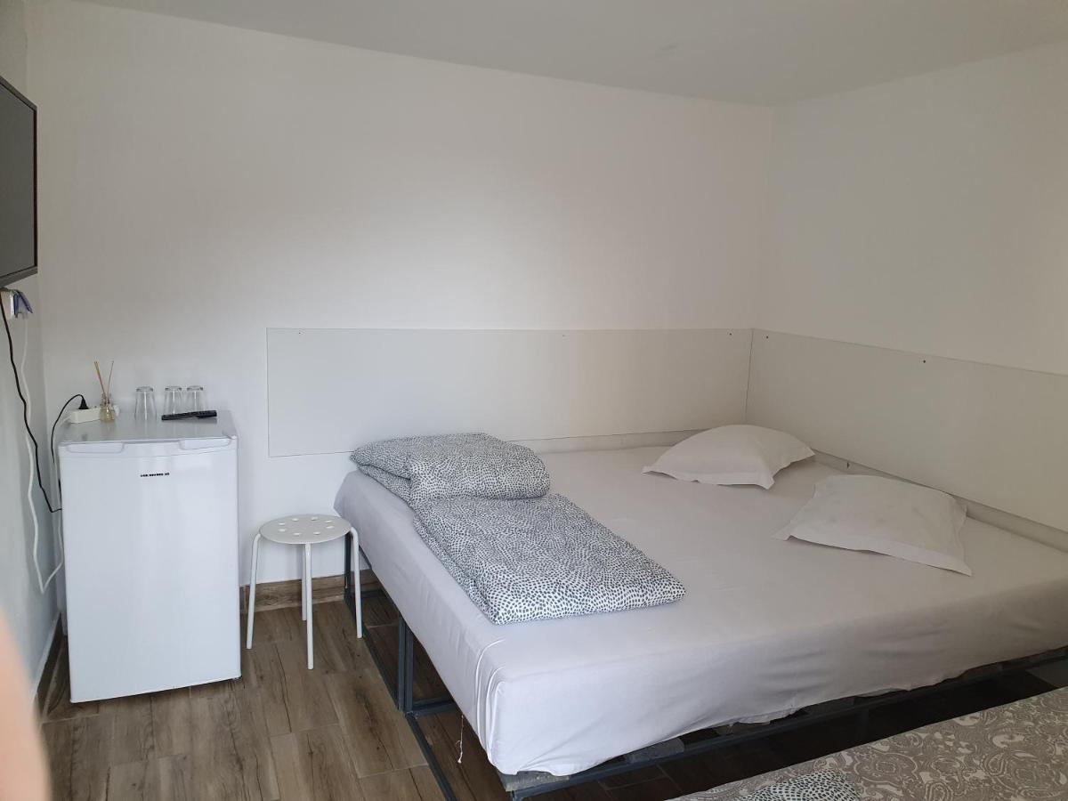 Nord Poshtel Vandrerhjem Bucureşti Eksteriør bilde